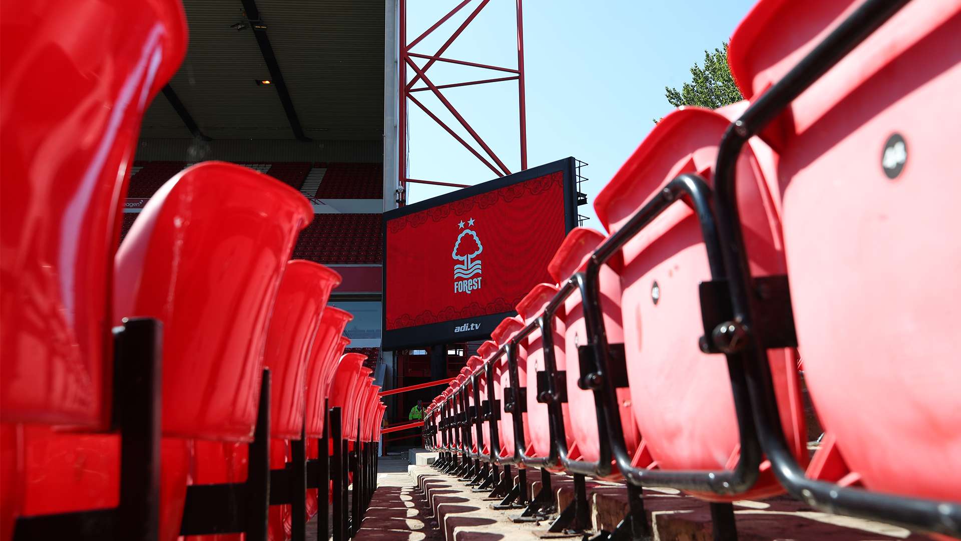 英超第9輪阿森納3-1阿斯頓維拉 托馬斯處子球奧巴梅揚傳射建功.